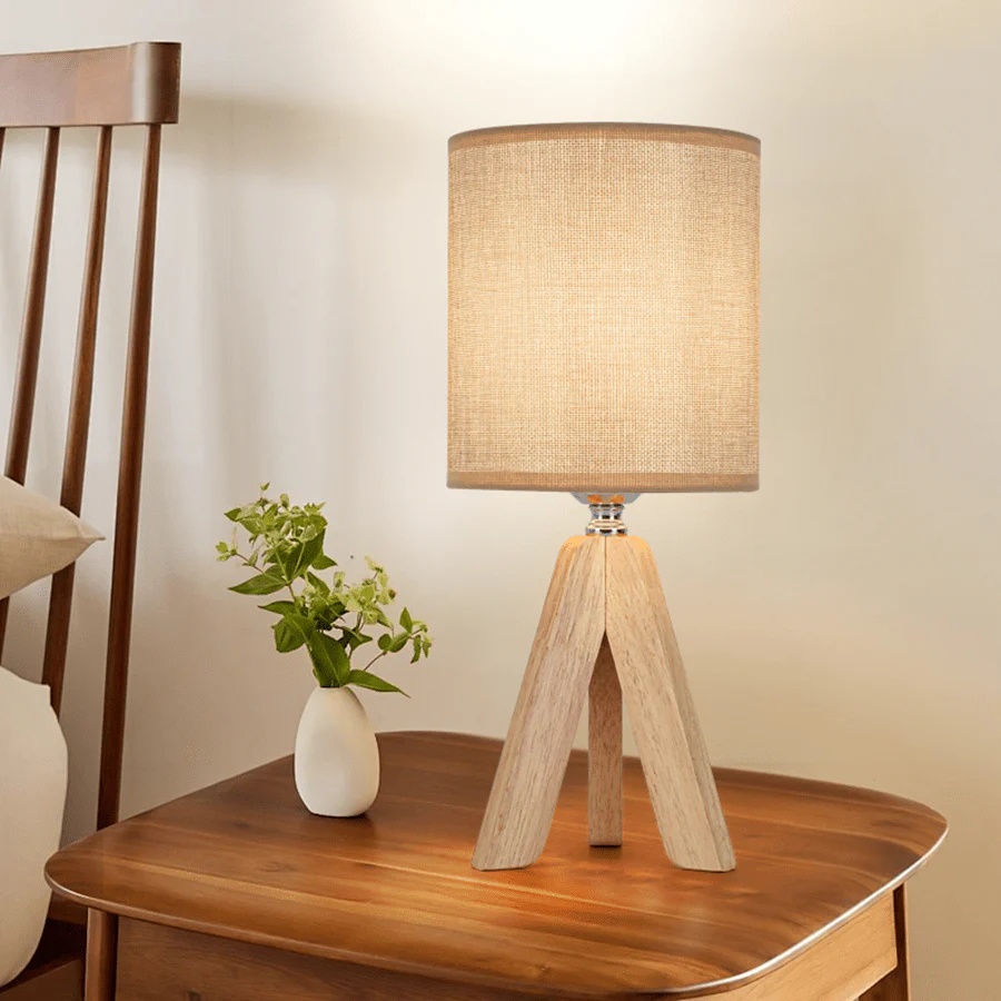 Berdor Mini Tripod Lamp - Image 3