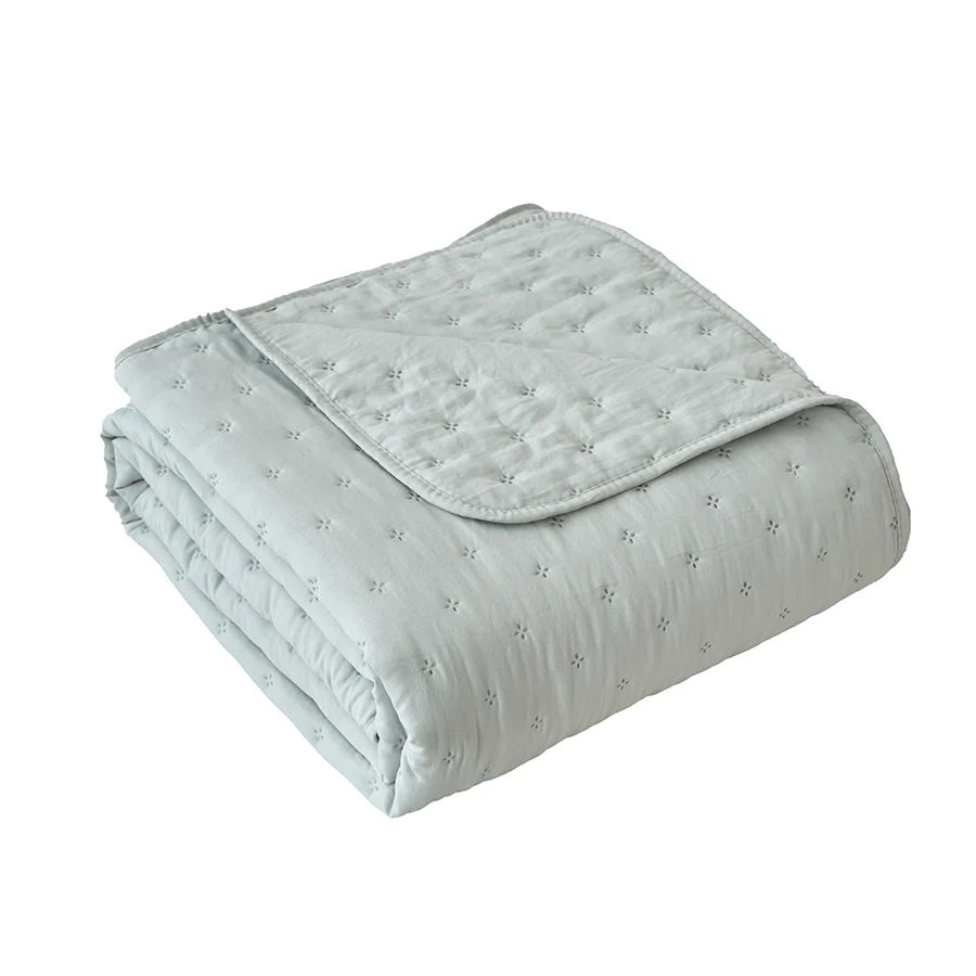 Holly Bedspread - Green
