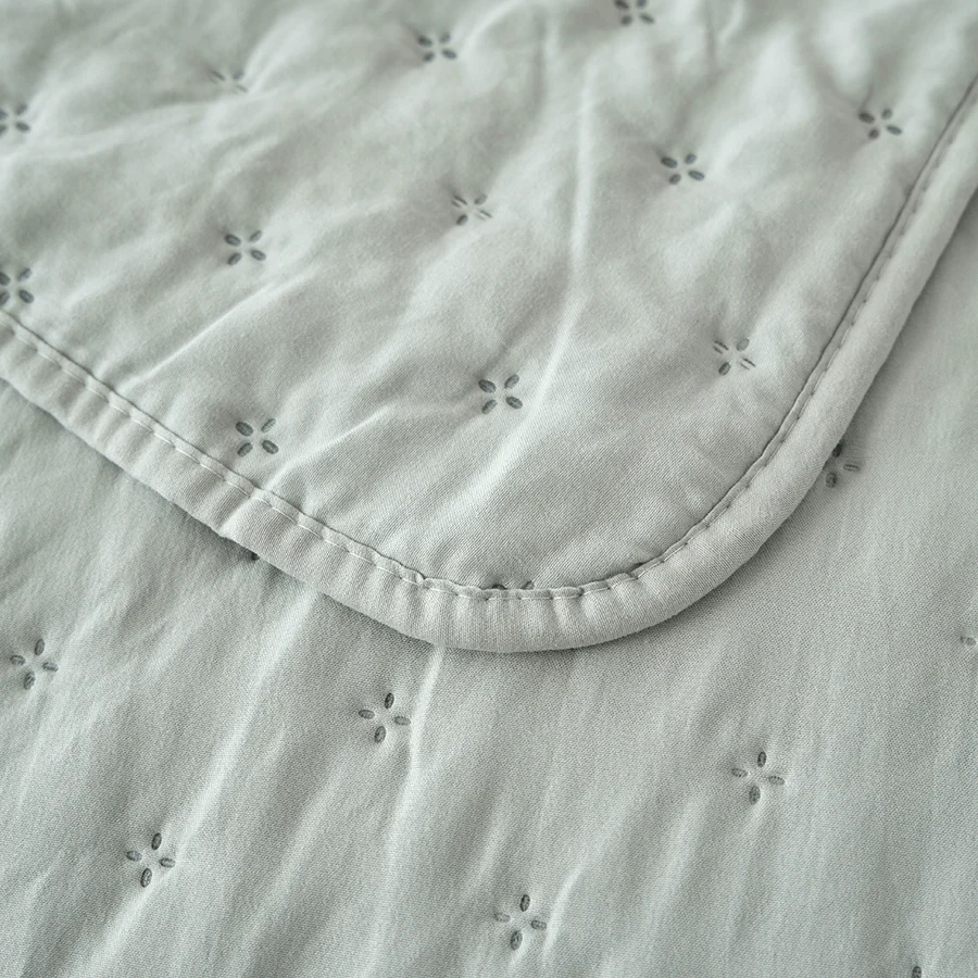 Holly Bedspread - Green - Image 11