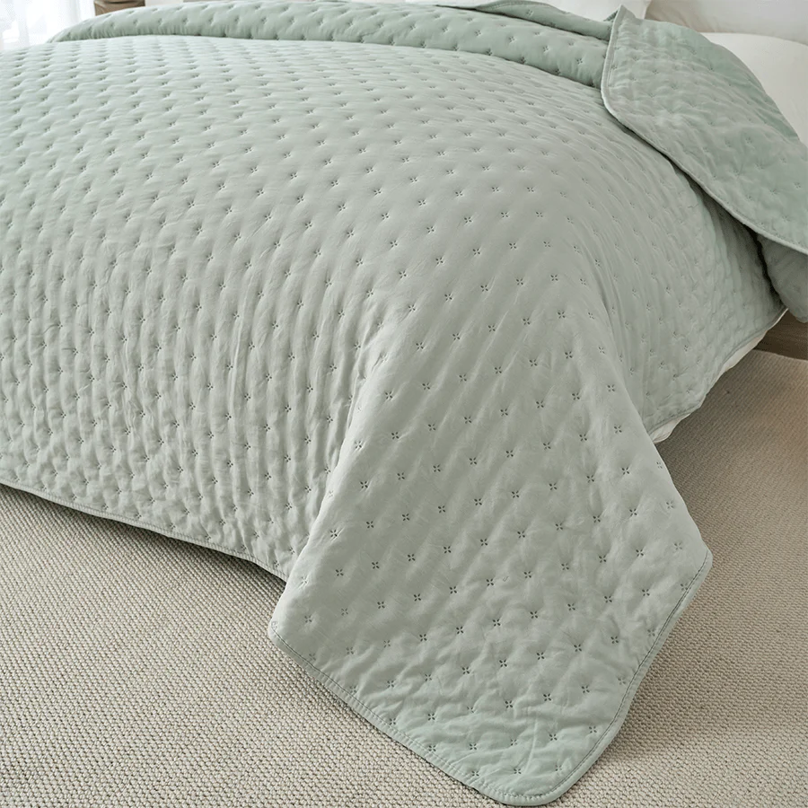 Holly Bedspread - Green - Image 7