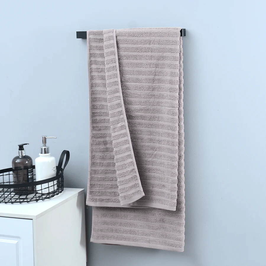 Ira Bath Towel - Image 3