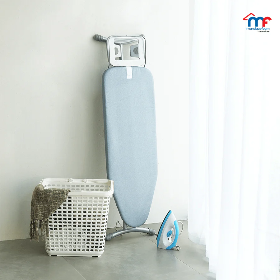Ironing Board with Iron Rest - 117x33x81 cm - Image 3