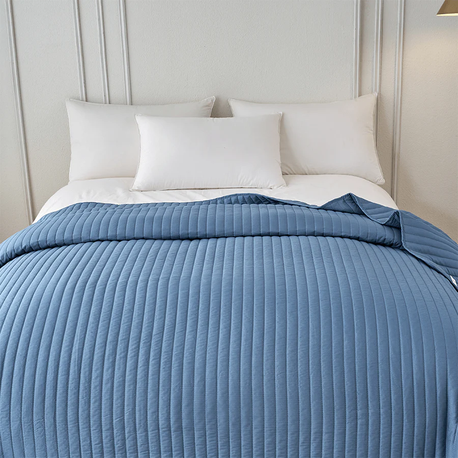 Loey Bedspread - Blue - Image 2