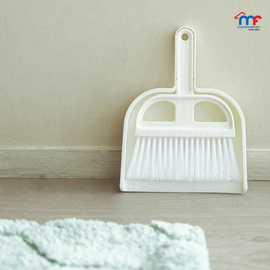 Mini Dustpan and Brush Set - Image 3